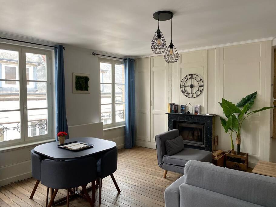 Appartement De Charme En Hyper-Centre Charleville-Mézières Dış mekan fotoğraf