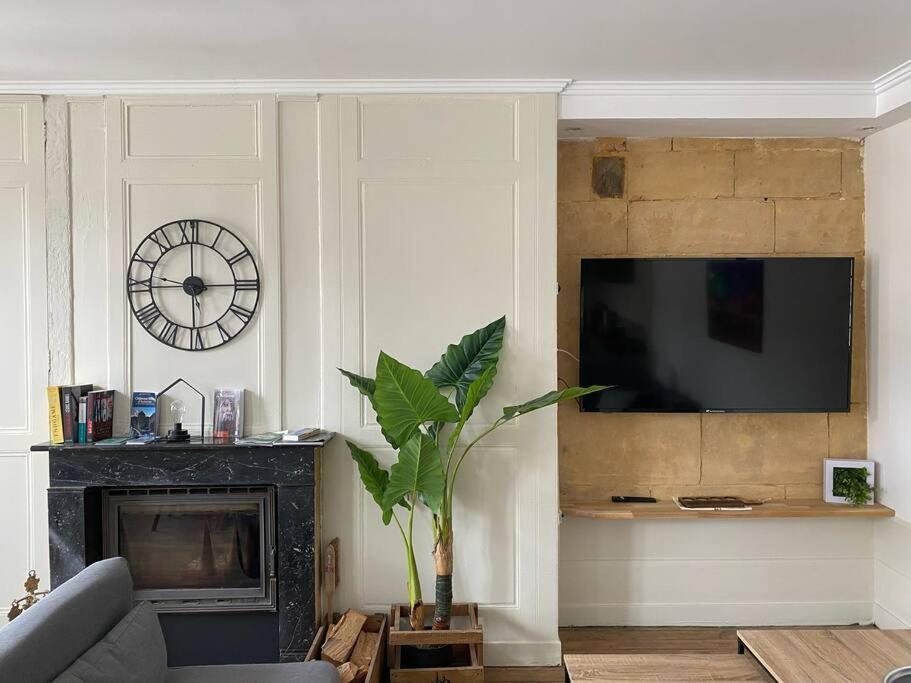 Appartement De Charme En Hyper-Centre Charleville-Mézières Dış mekan fotoğraf